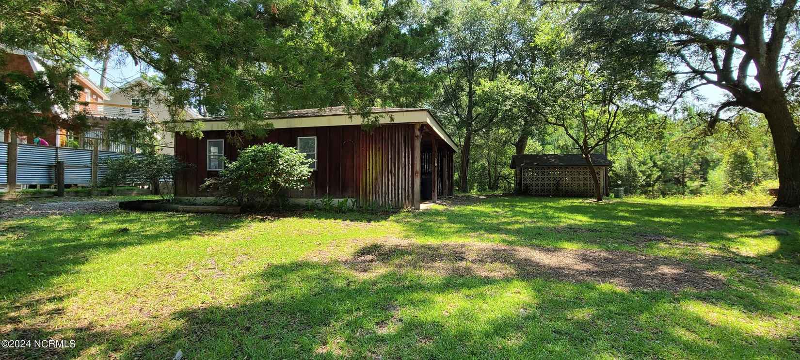 1691 Hemingway Dr SW  