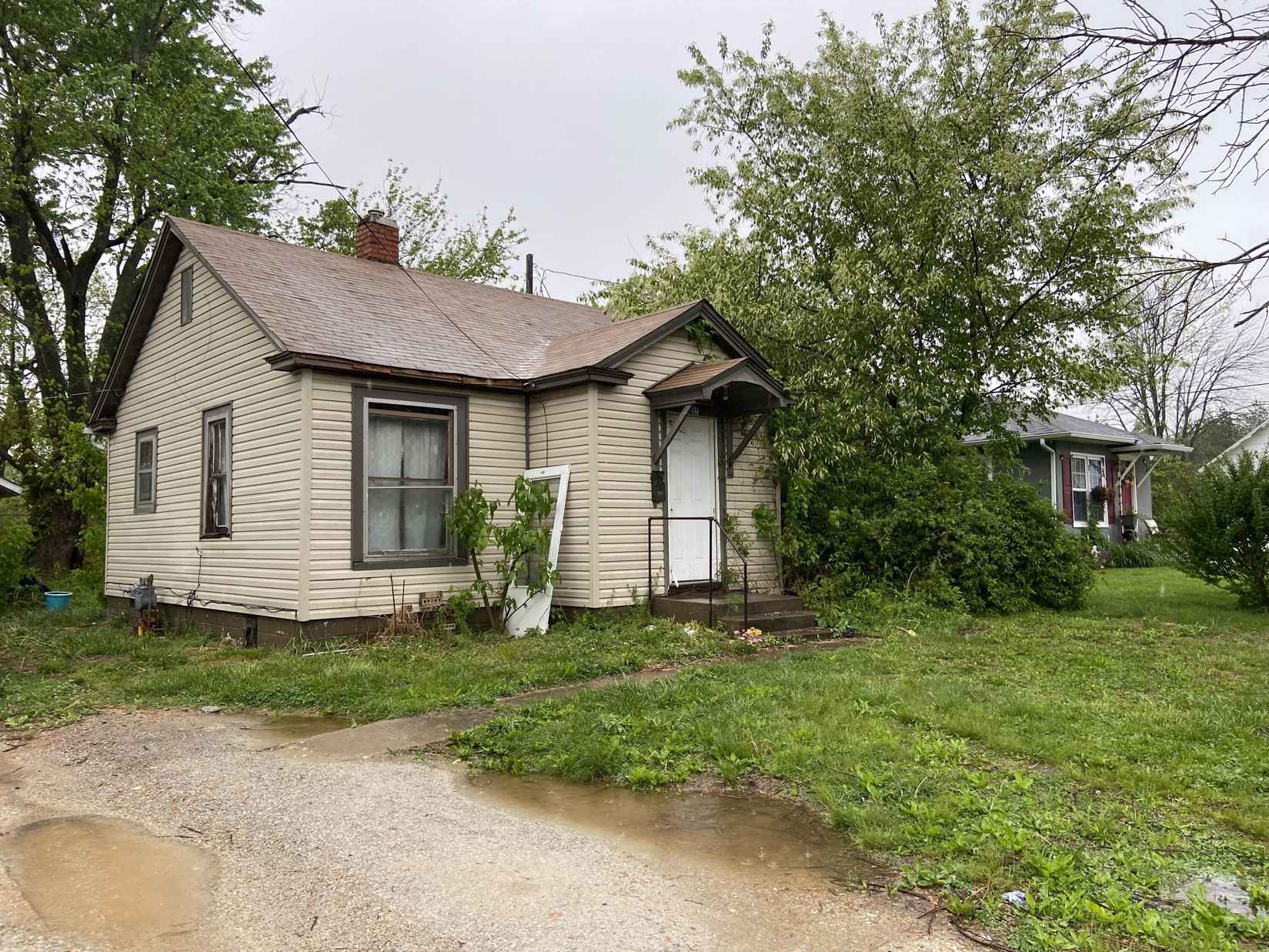 217 S High St  
