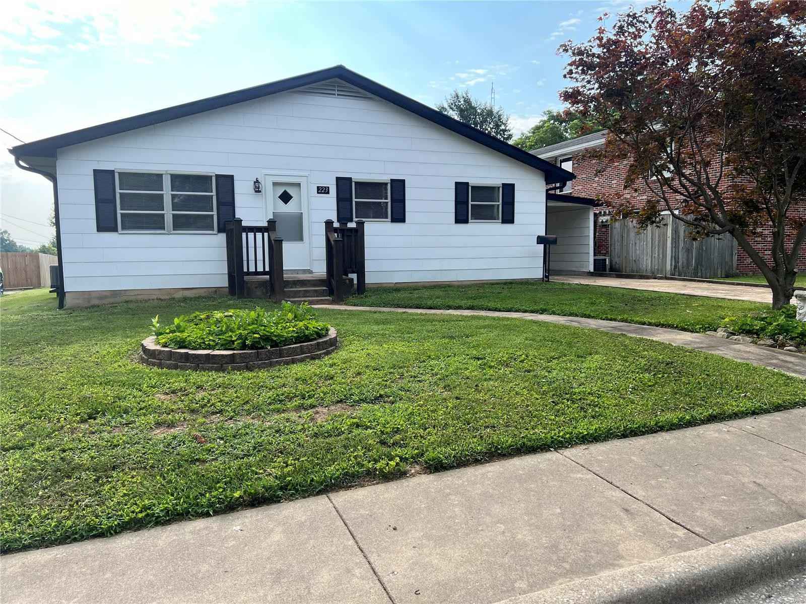 223 South Spg St  