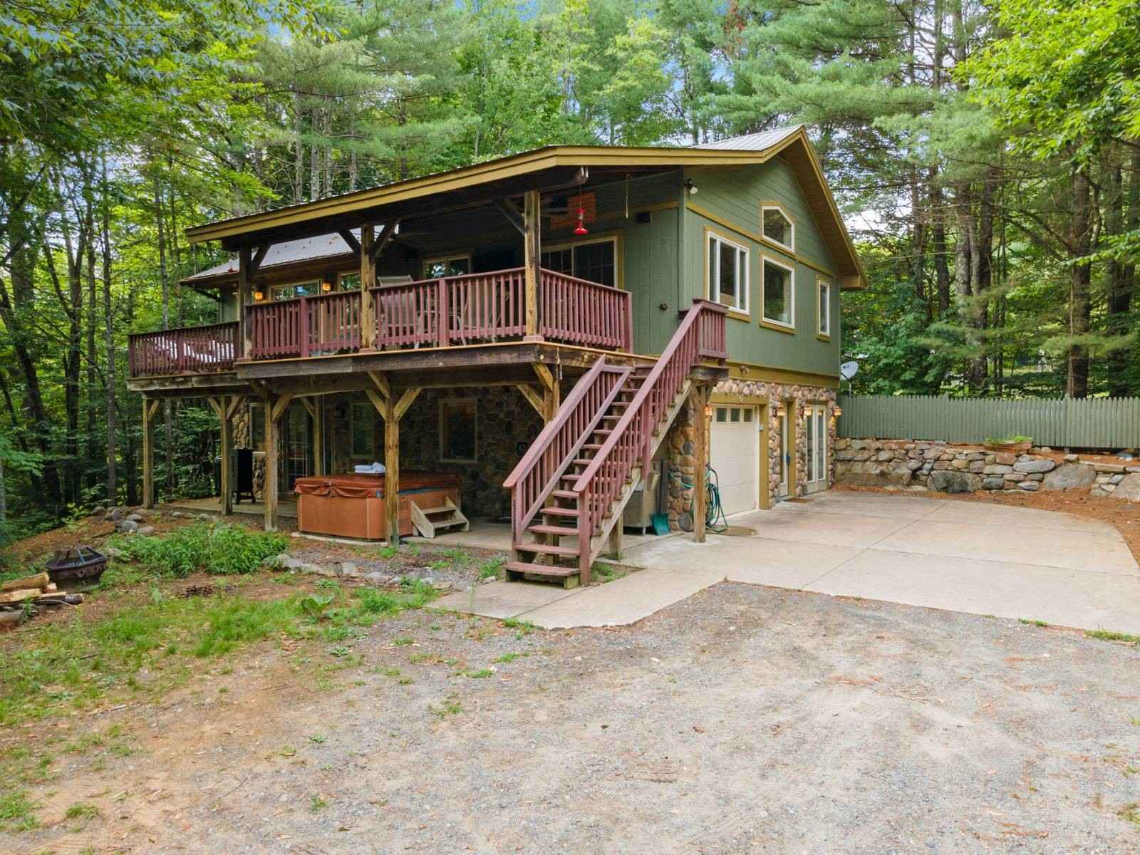 12 Van Rensselaer Dr  