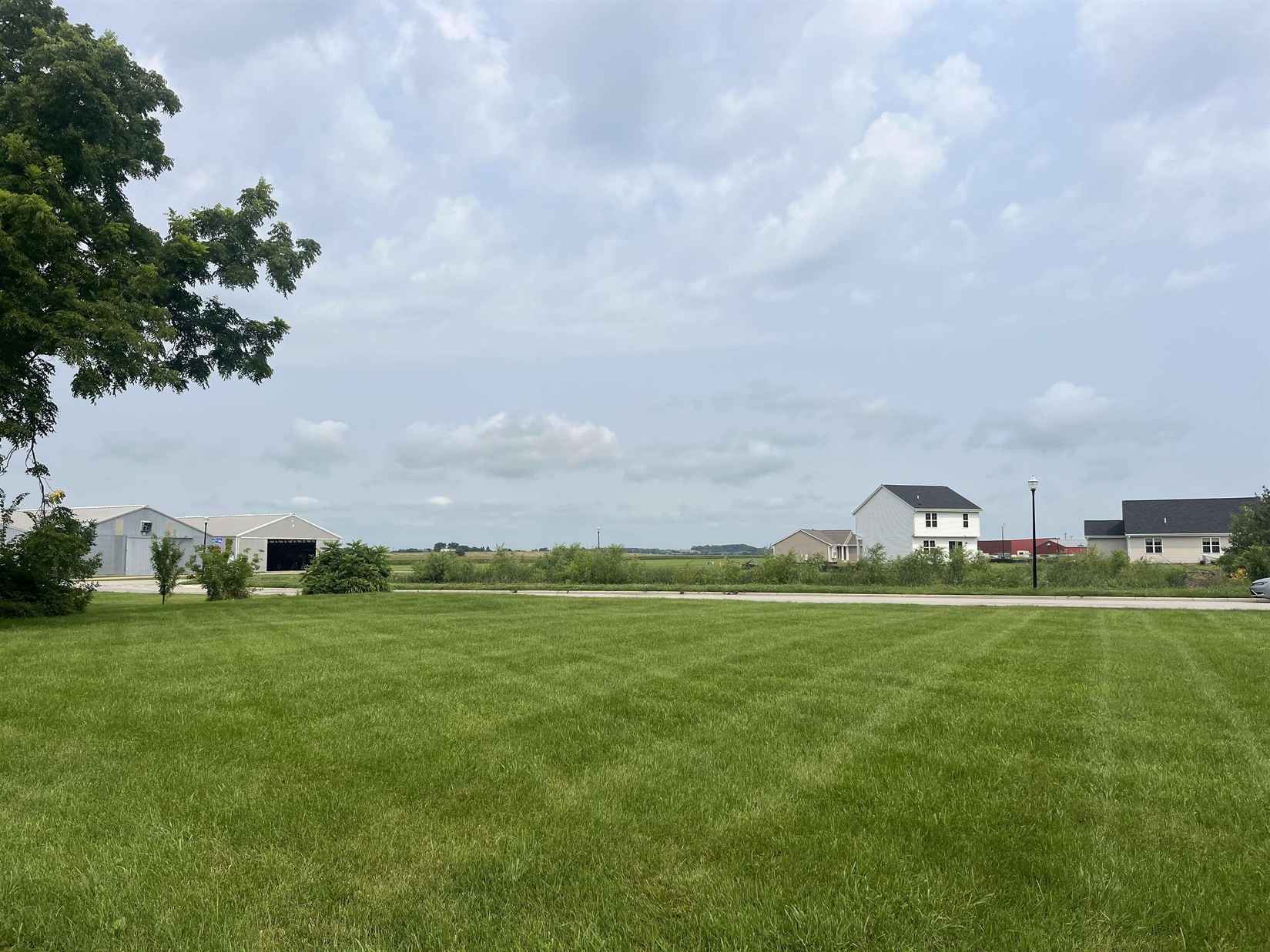 Lot 1 W Madison St  