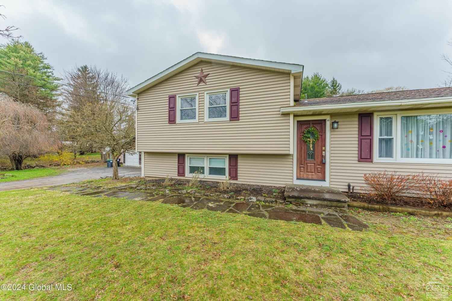 152 New Rdg Rd  