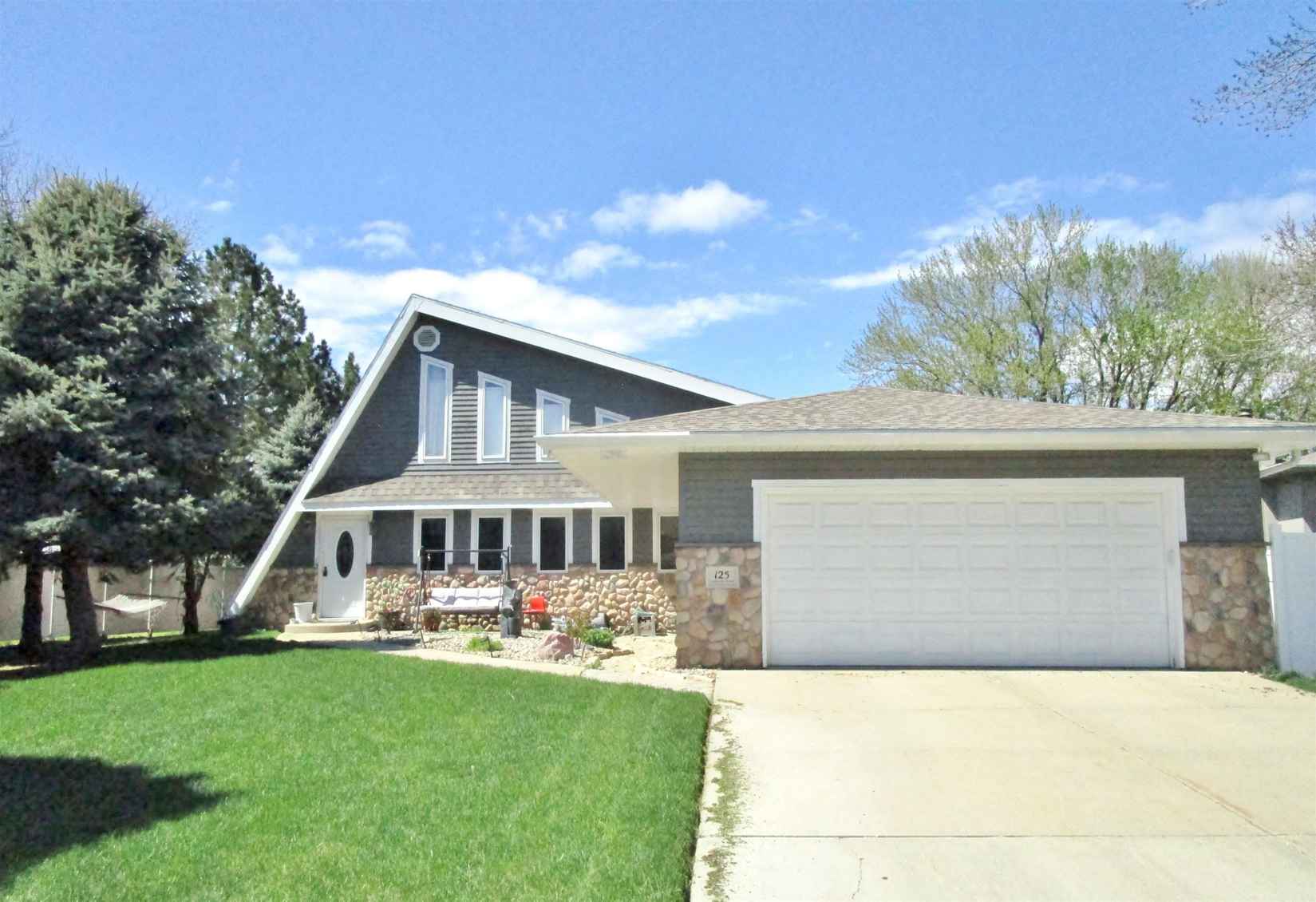 125 Oakmont  