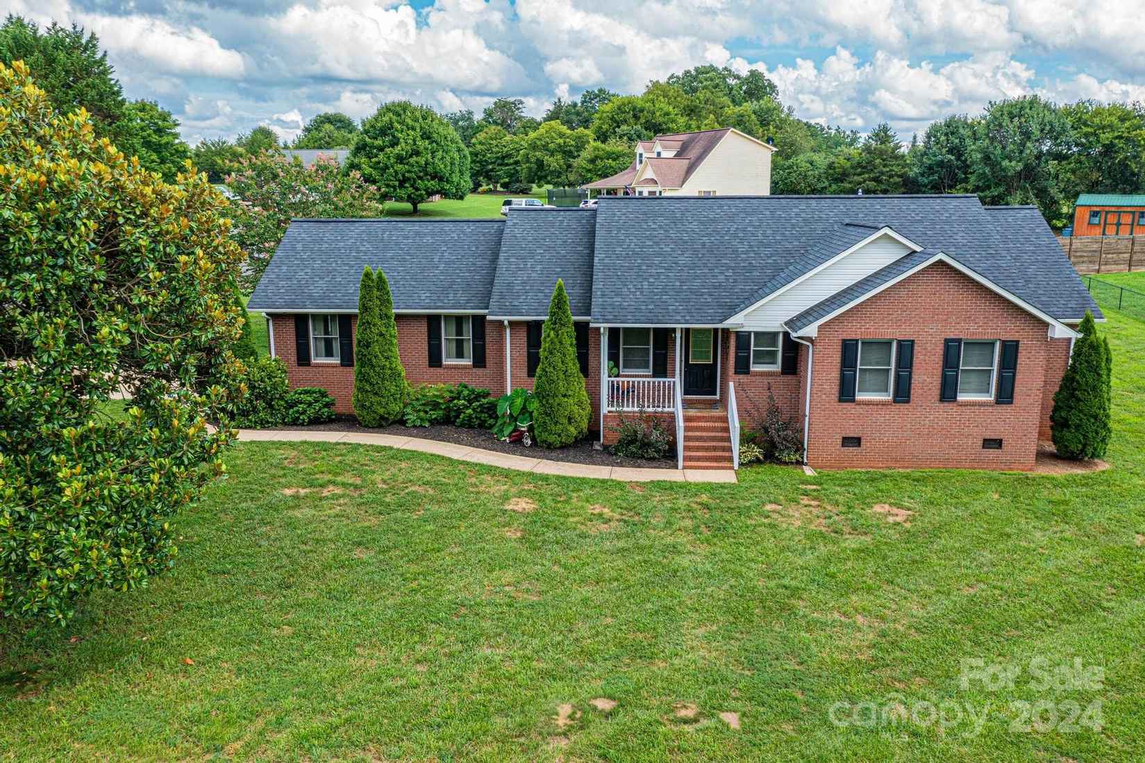 2711 Gold Rush Dr  