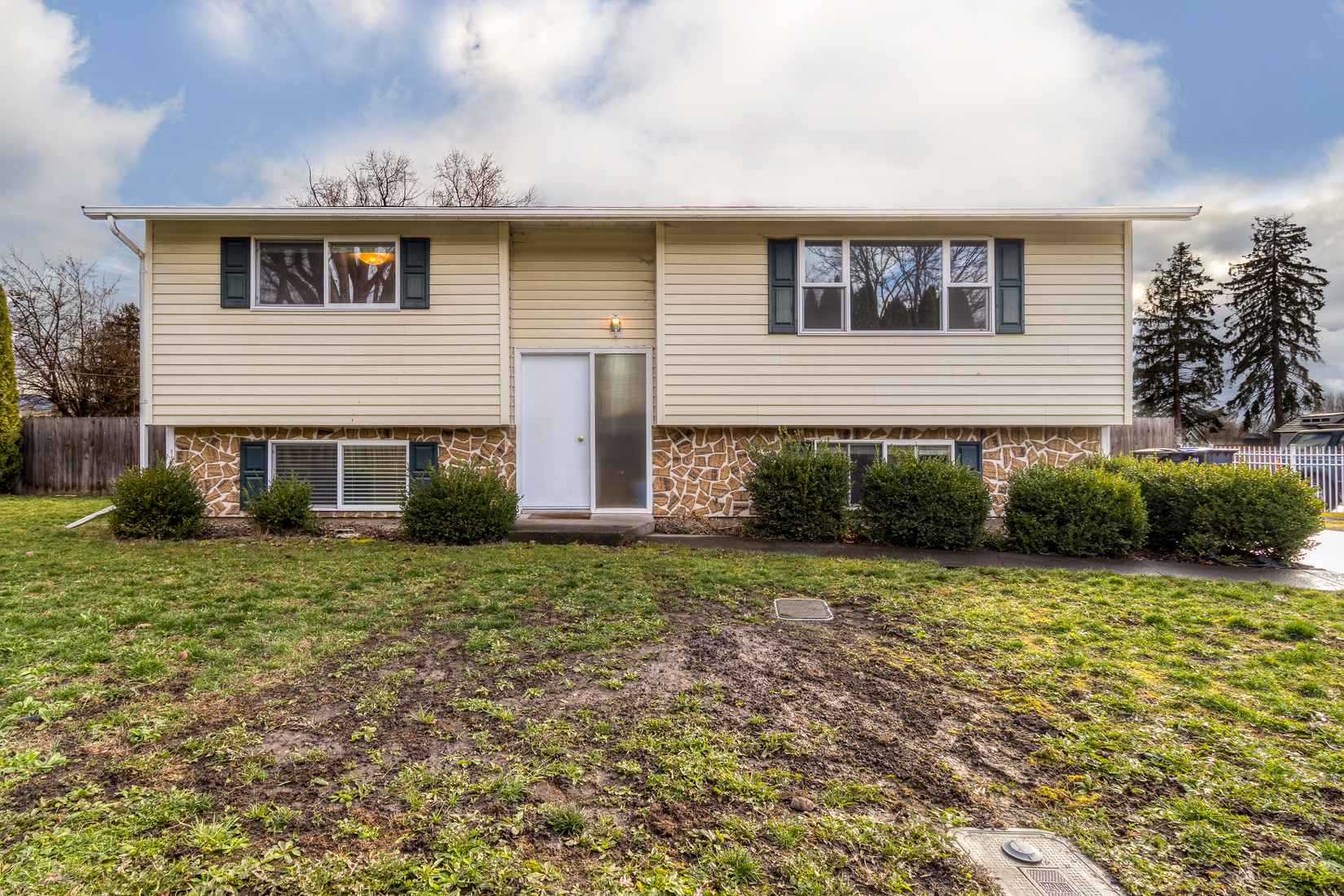 1456 Tawny Ln  