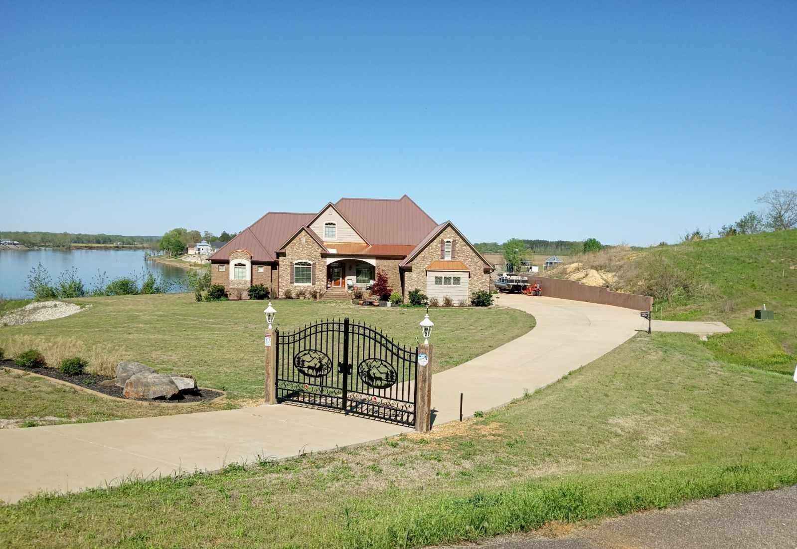 7095 CLIFTON  