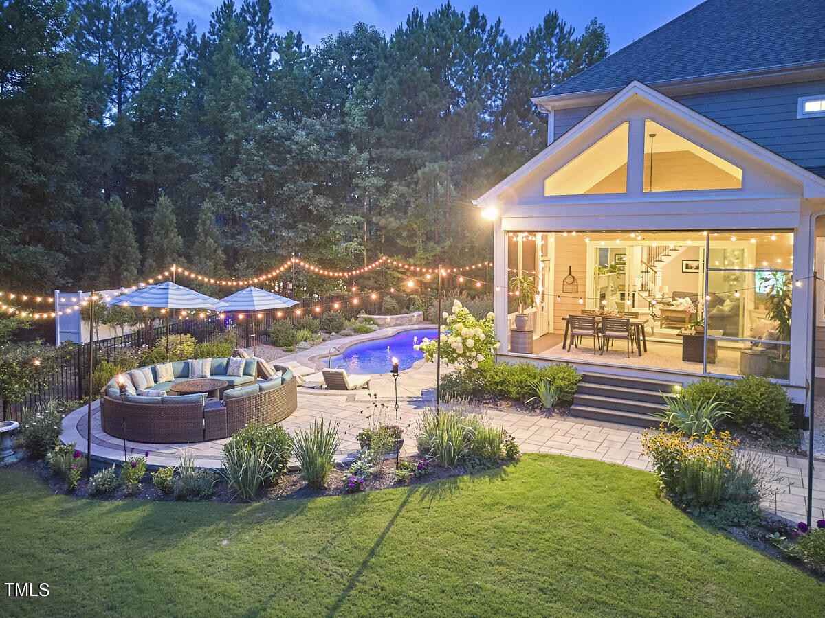 179 Lakes Edge Ln  
