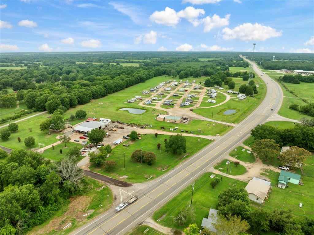 5608 E HWY 82 Hwy  