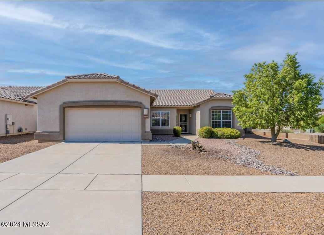 8942 N Upper Lfs Dr  