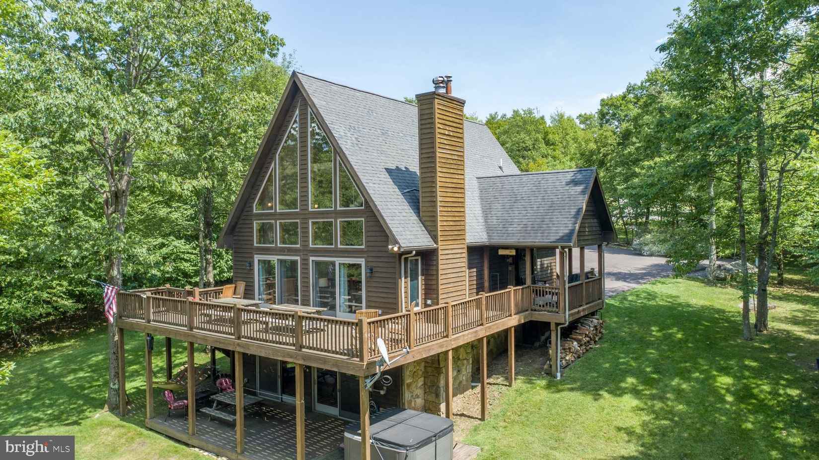 82 Mountainview Ct  