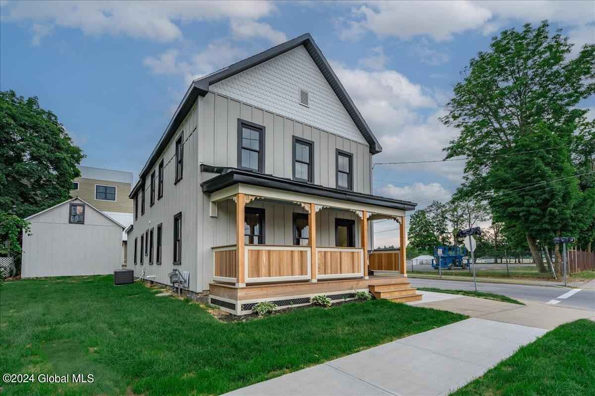 102 Nelson Ave  