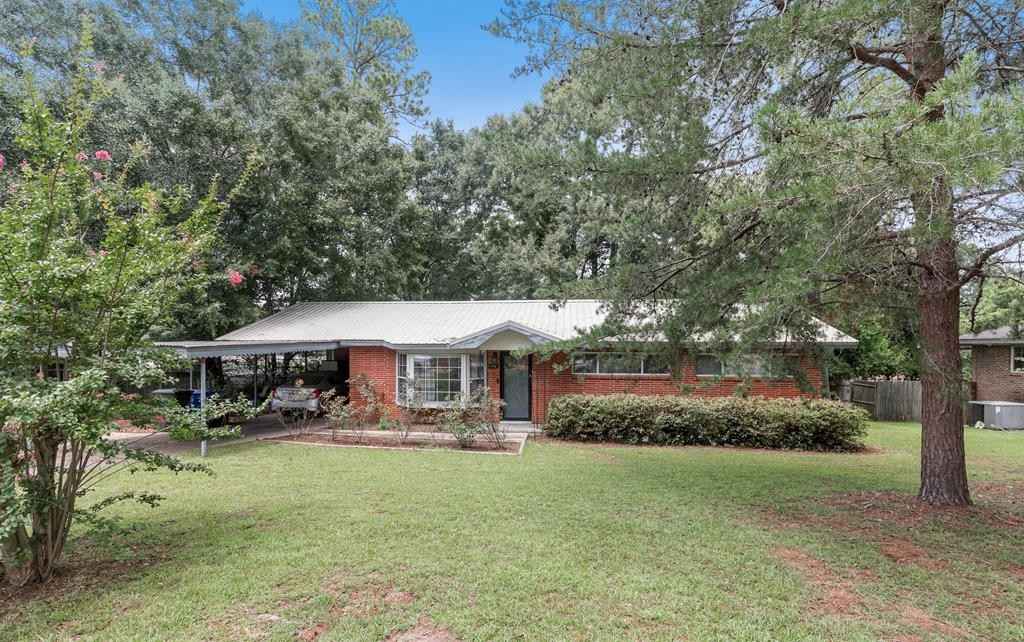 1102 Tate Dr  