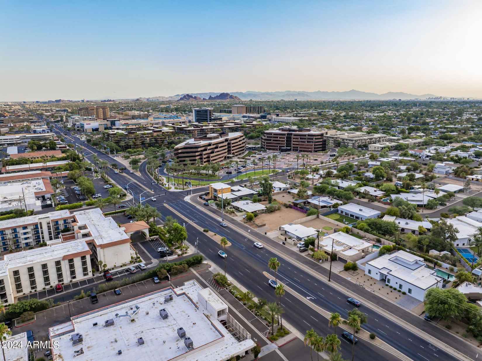 5016 N Scottsdale Rd  