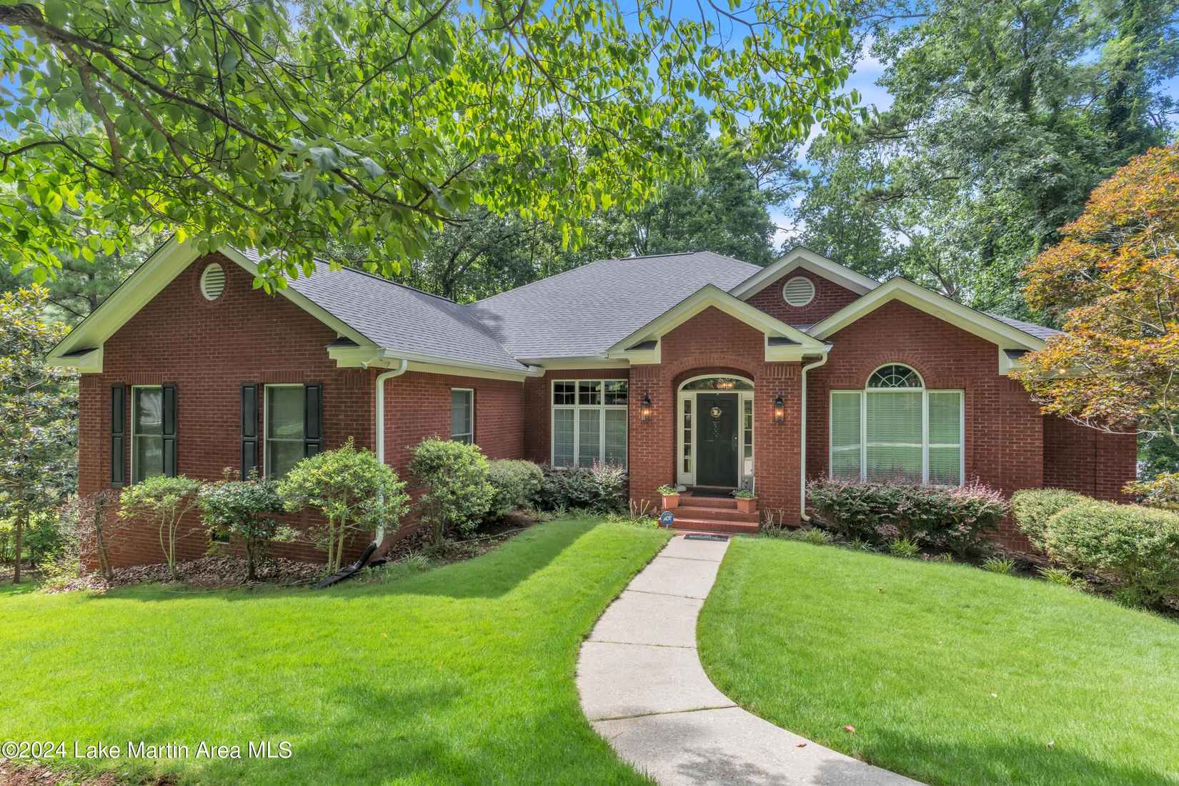 156 Crooked Arrow Dr  