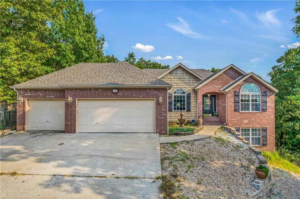 19 Sutherland Ln  