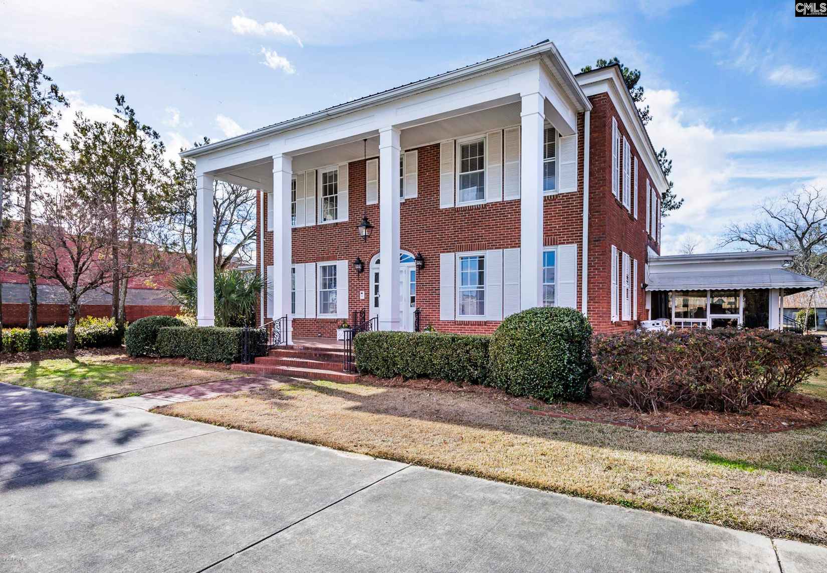606 Main St  
