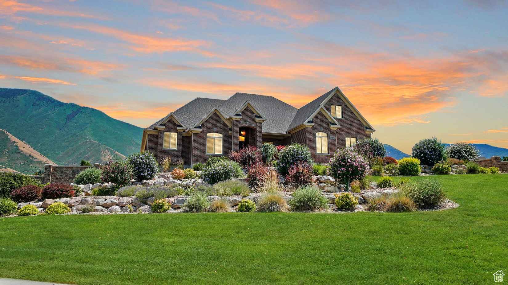 767 W OVERLOOK Rdg  