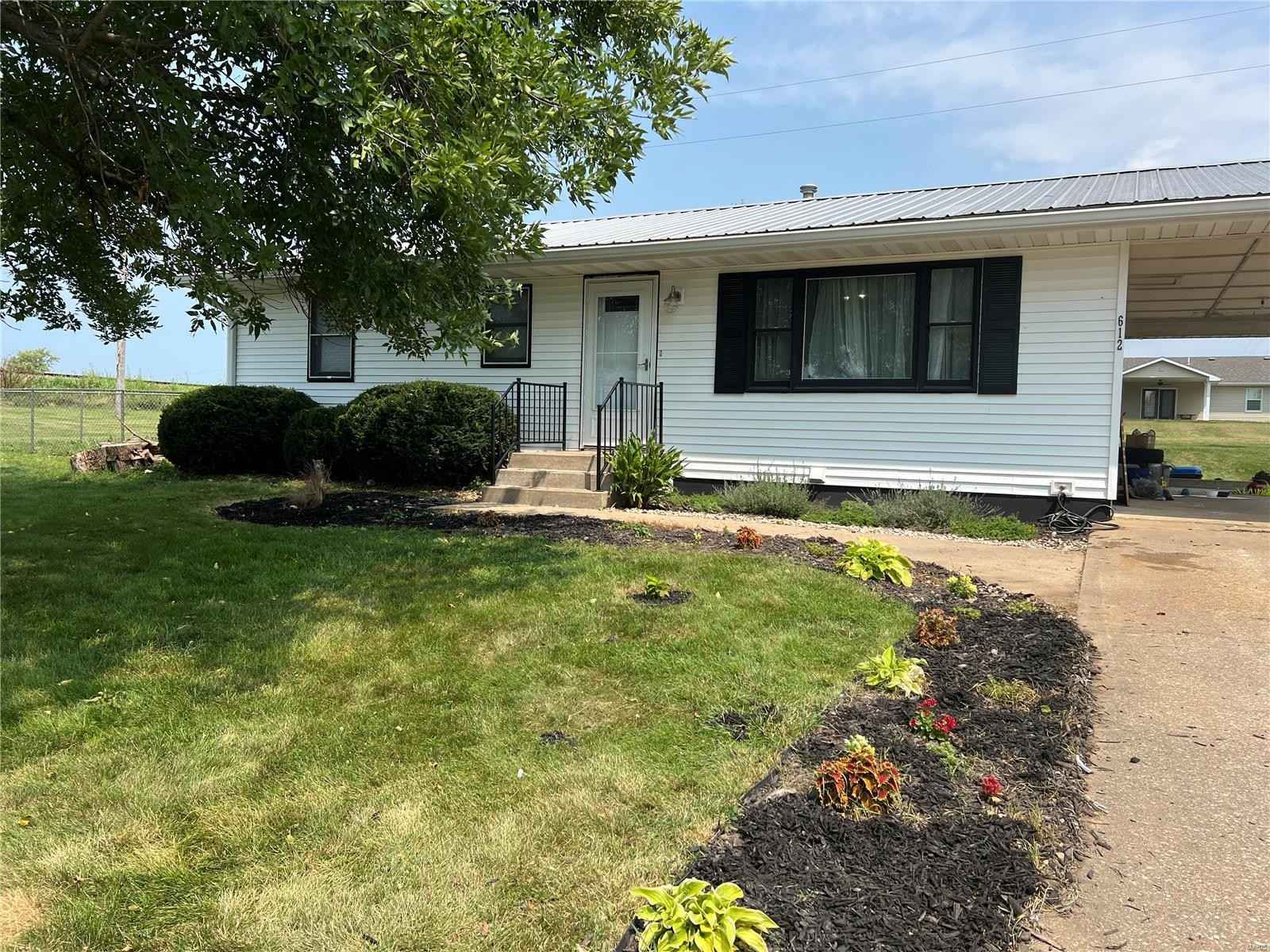 612 Schaefer Dr  