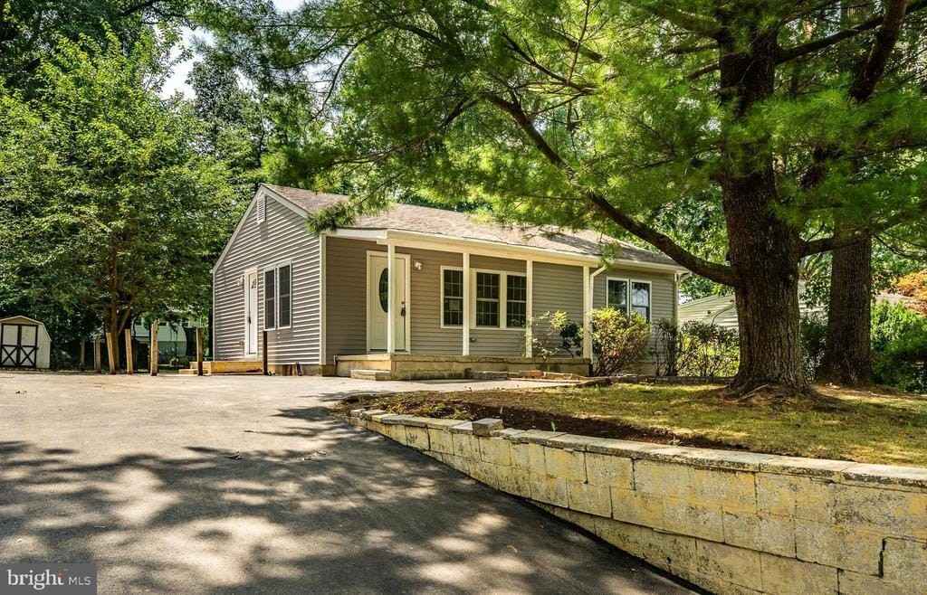 1322 BLACKHORSE Hl Rd  