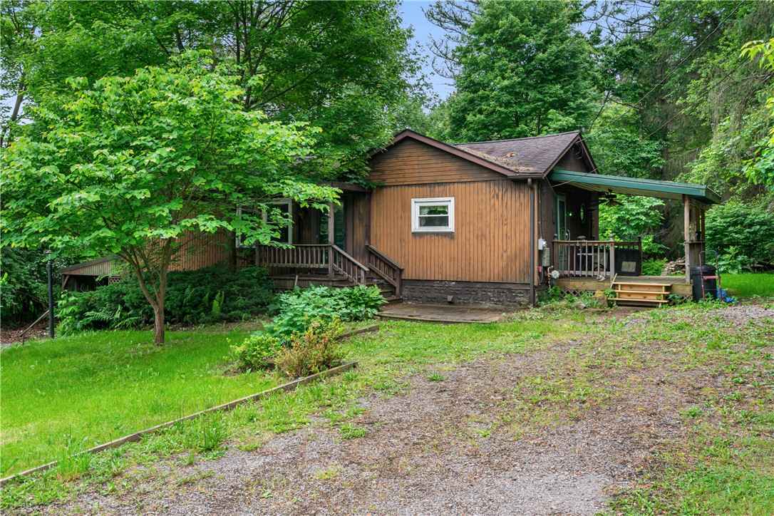 1380 Hooker Rd  