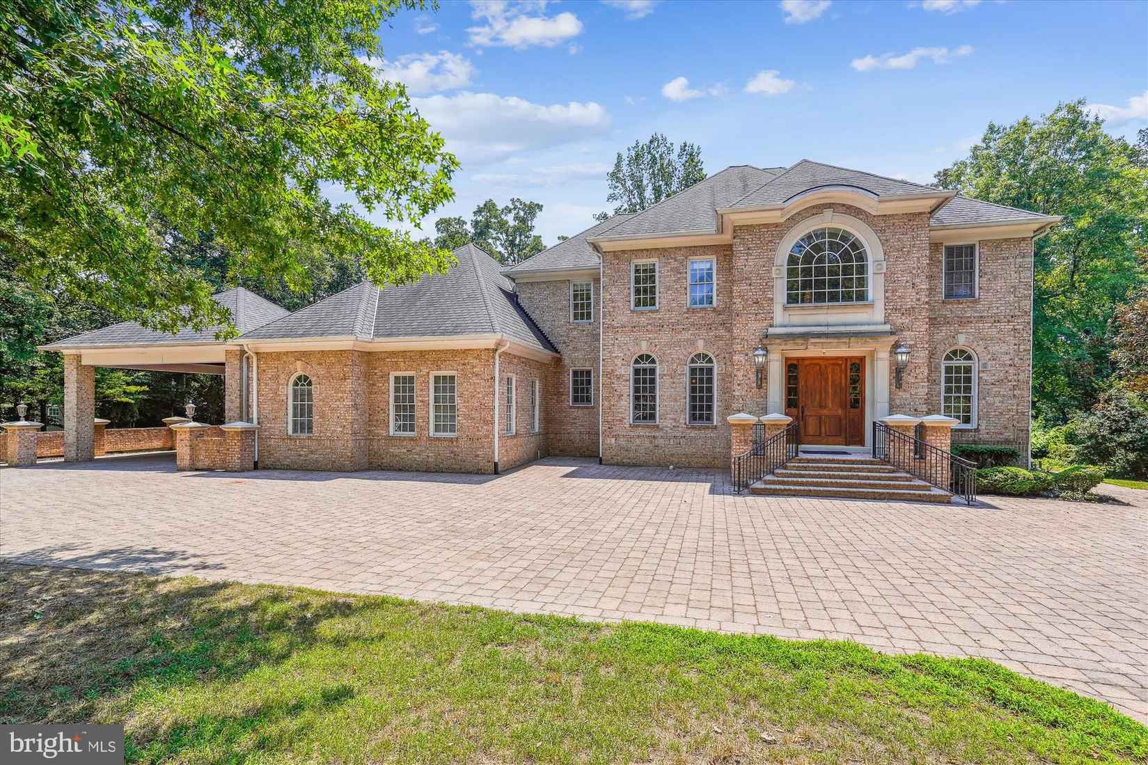 4826 MAURY Ln  