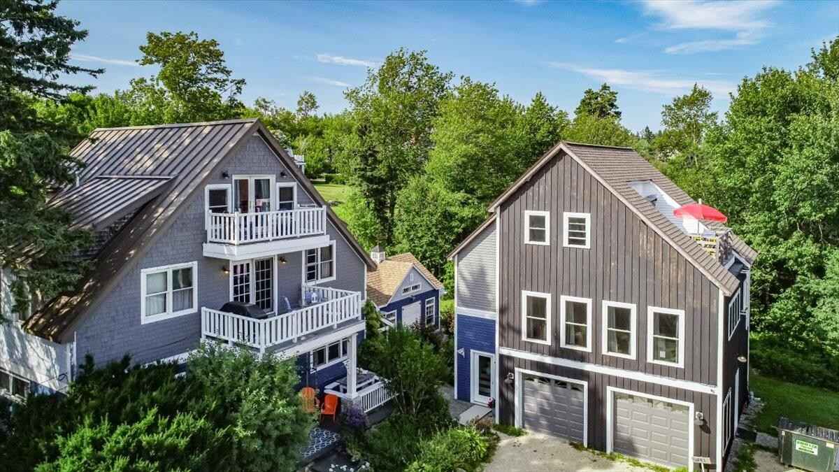33 LATOUR ST  