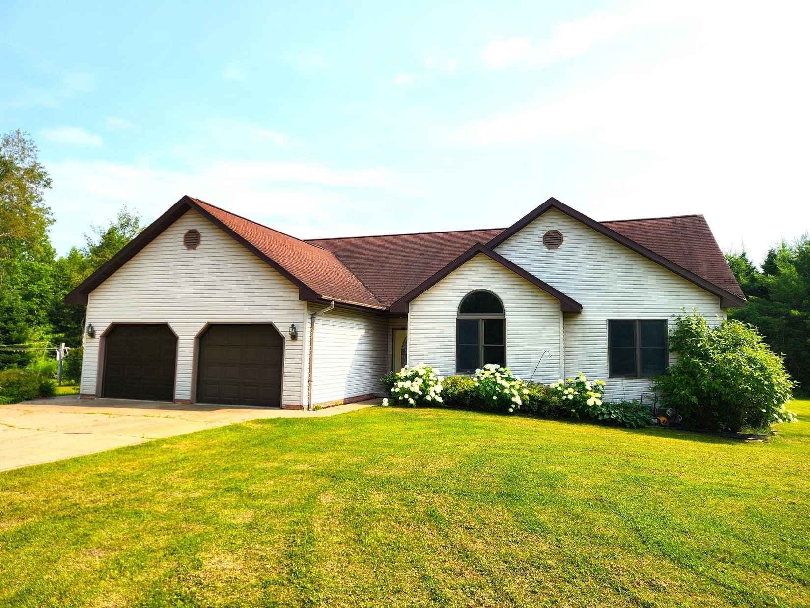 16555 HWY M28  