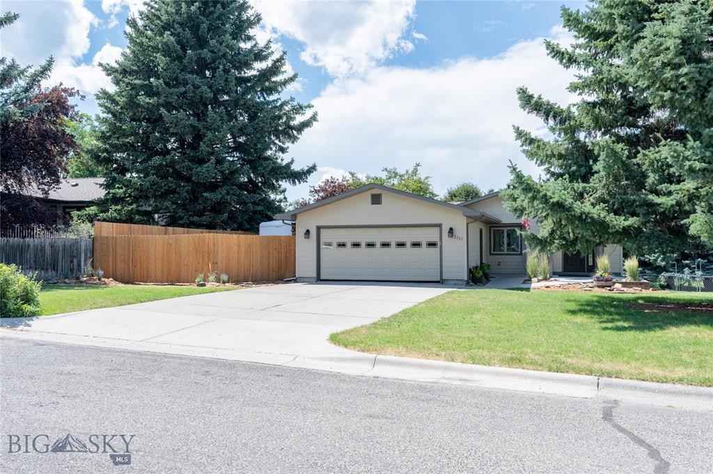 2115 Highland Ct  