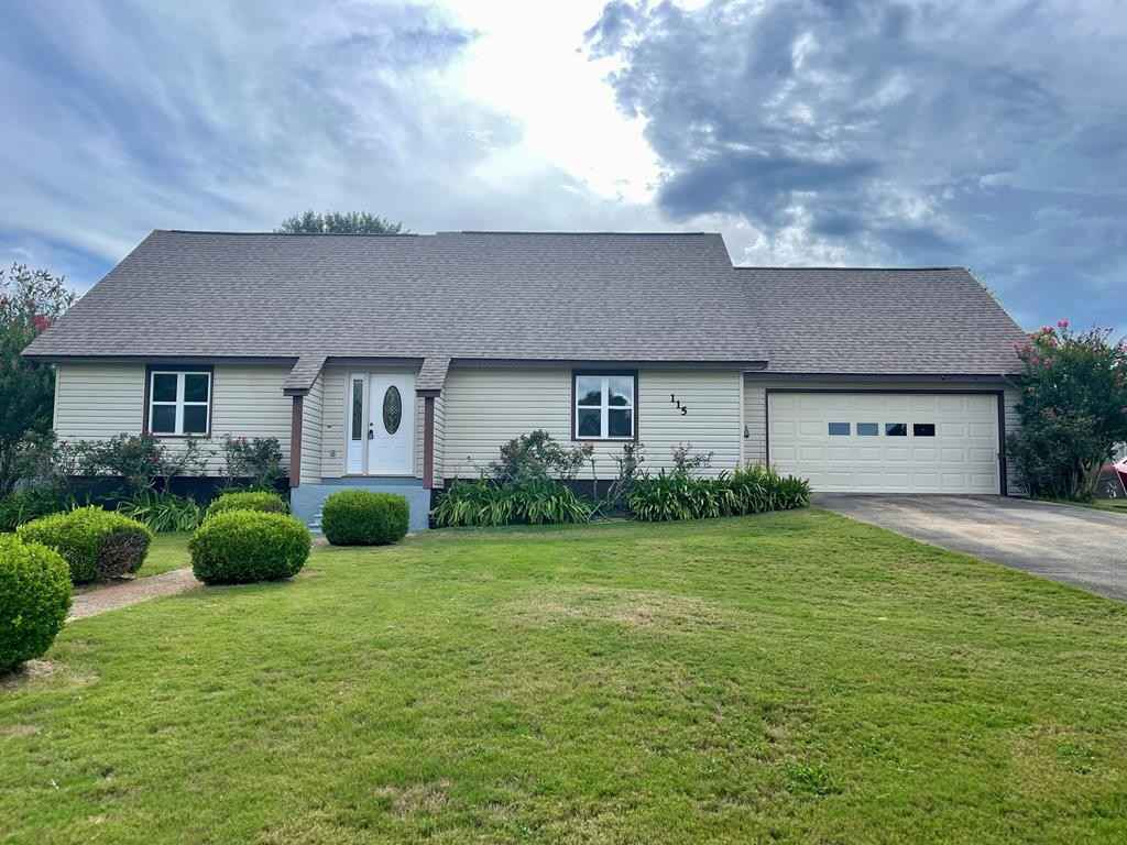 115 Palisades Dr  
