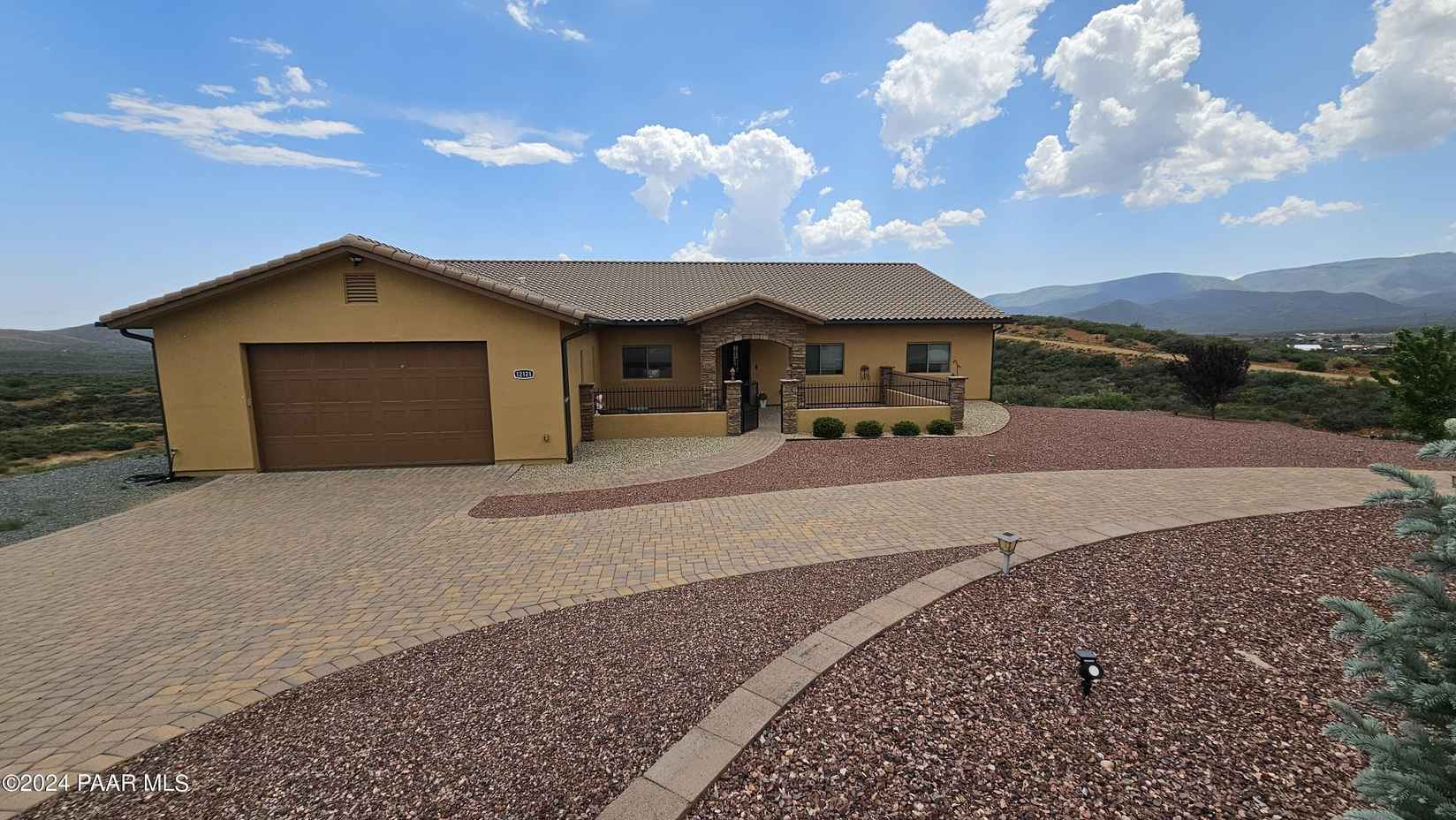 12121 E Remuda Ln  