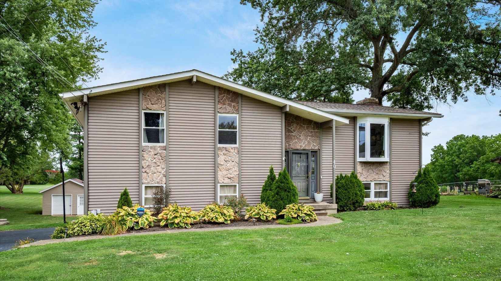 40 Craig Dr  