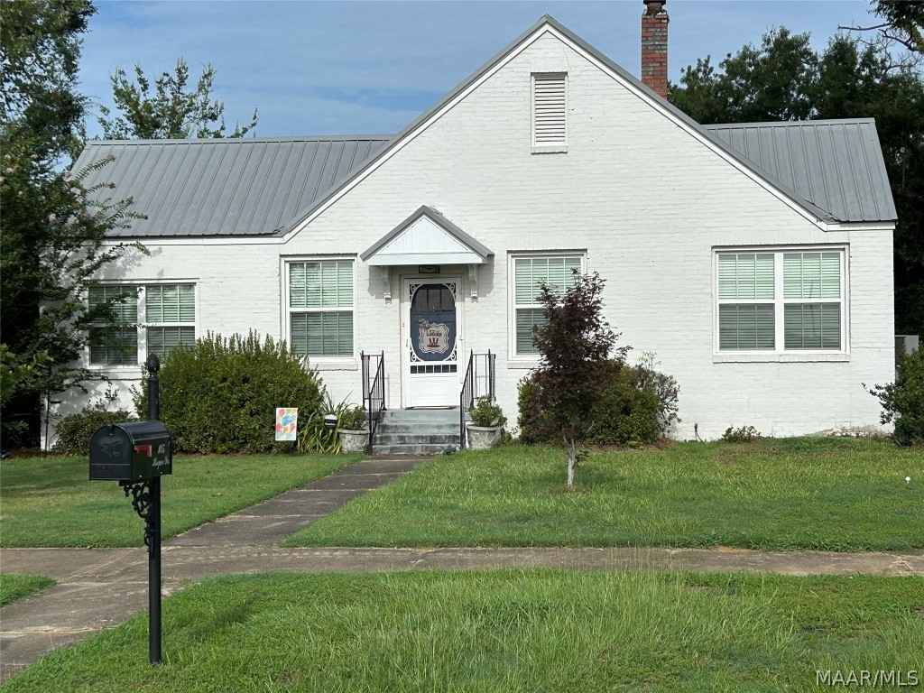 105 Hooper Dr  
