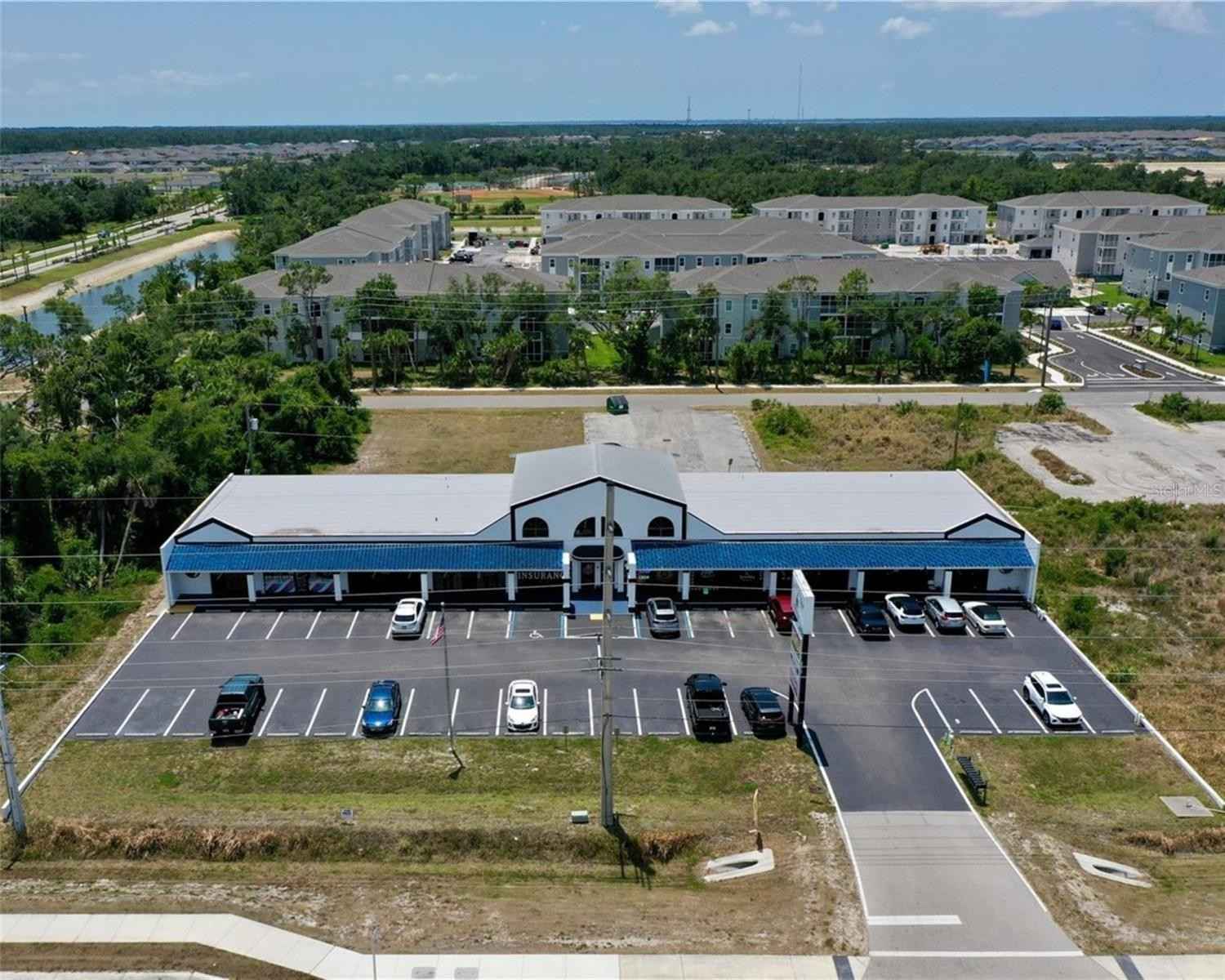 675 TAMIAMI Trl  