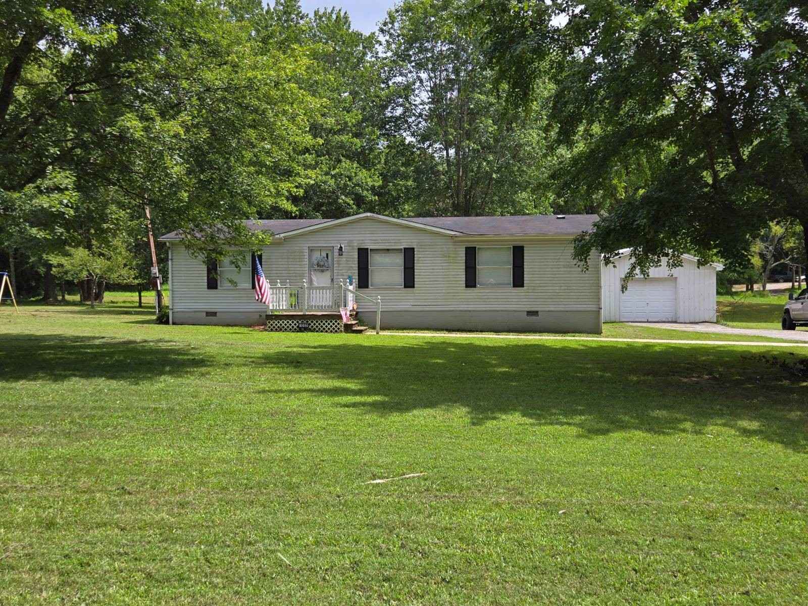 1052 Hwy 1473  