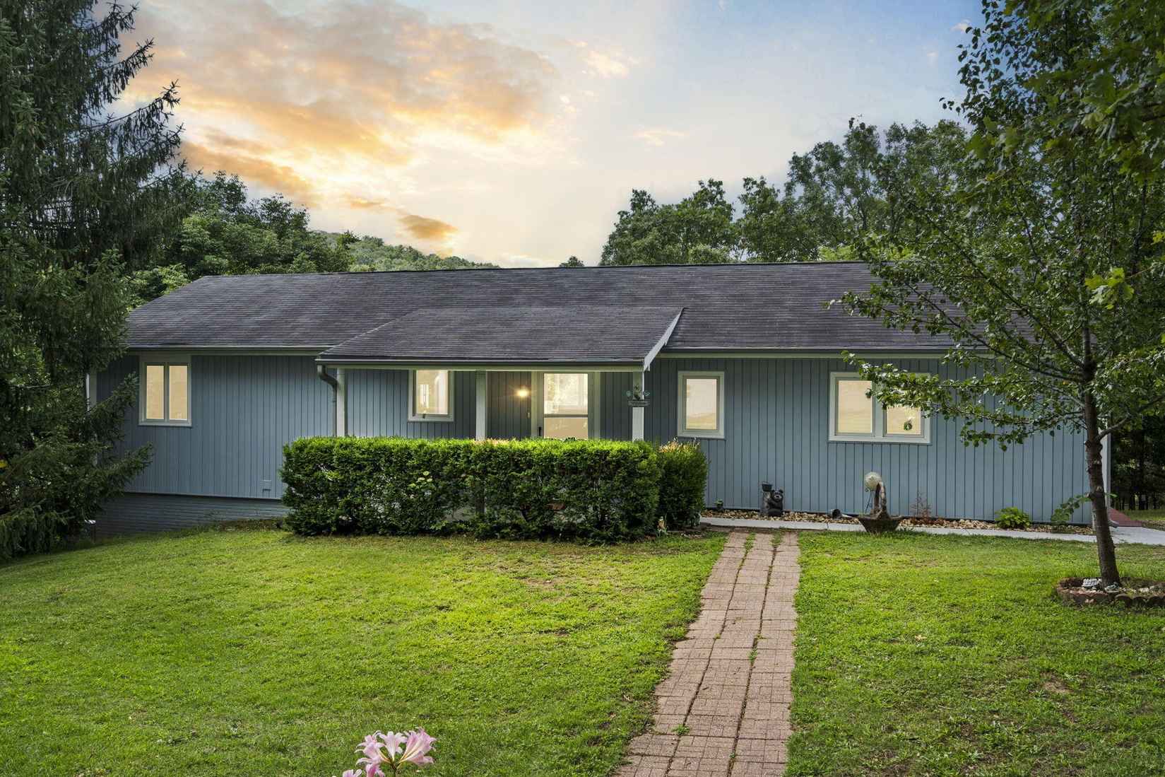 306 Turtle Cv Ln  