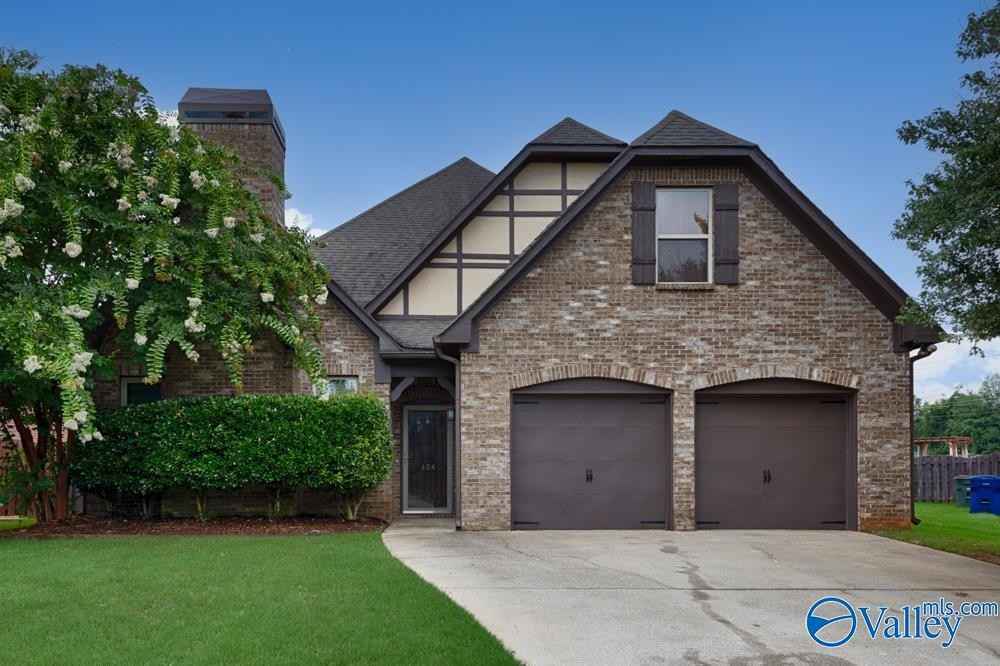 104 Arbor Hill Ln SW  