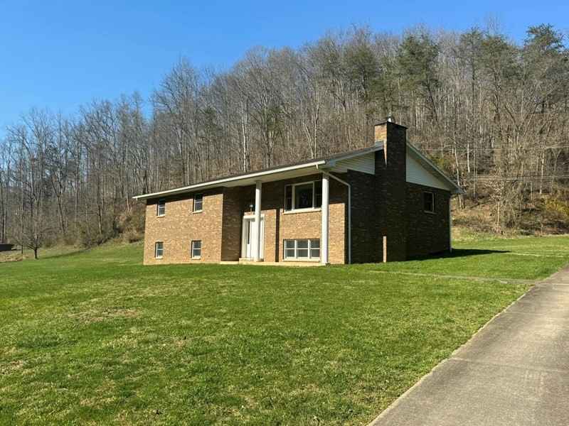 127 Wood Dr  