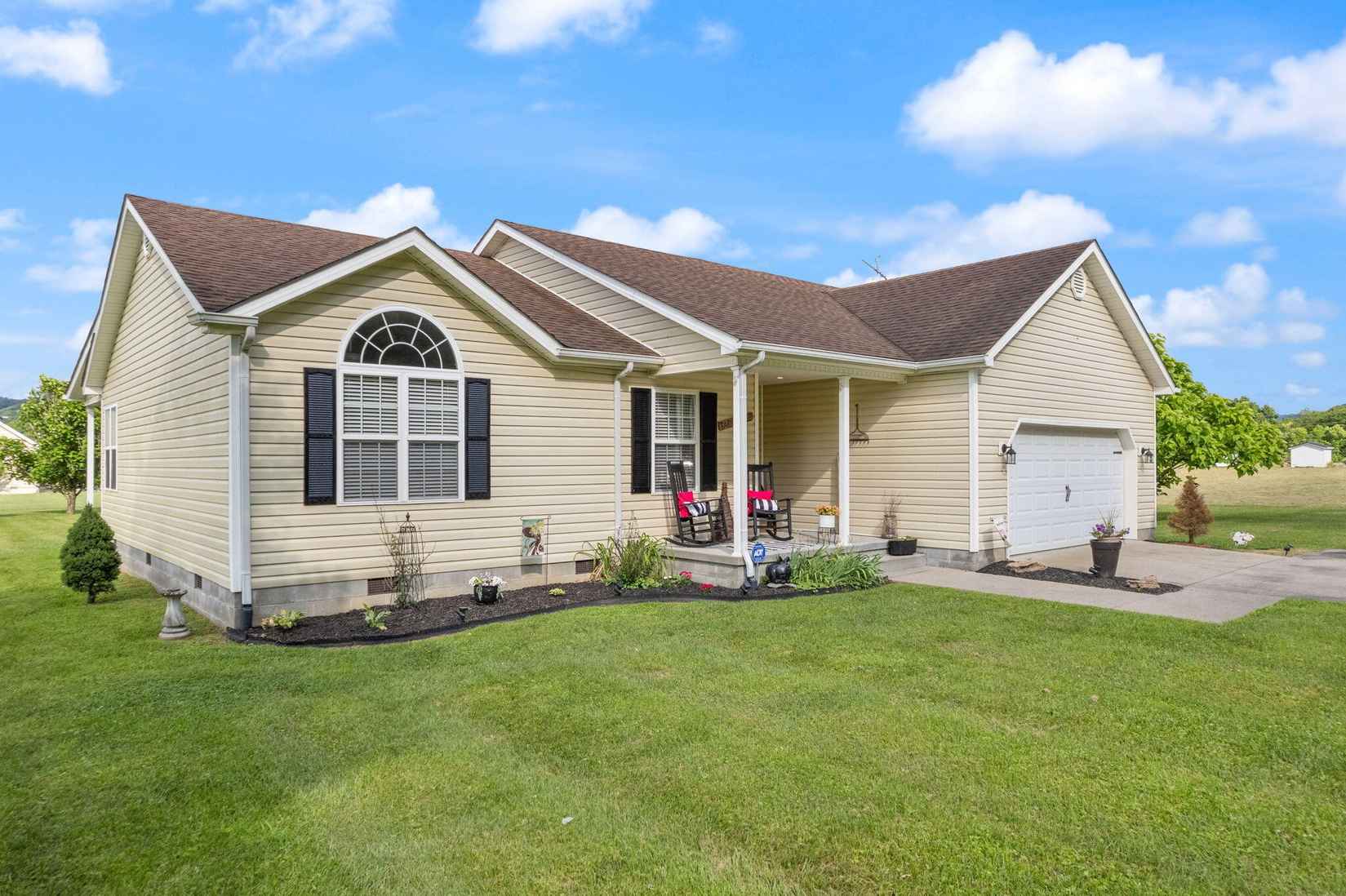 2802 Hardwicks Crk Rd  