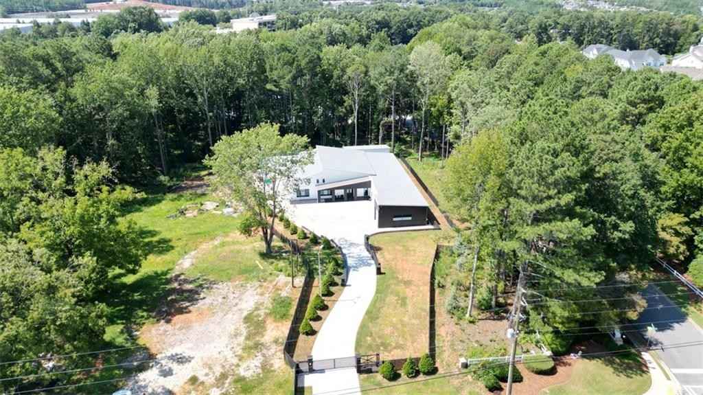 3240 Smithtown Rd  