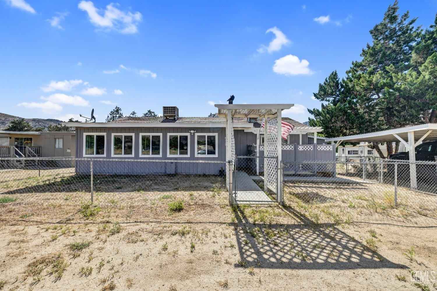 8119 Tamarisk Rd  