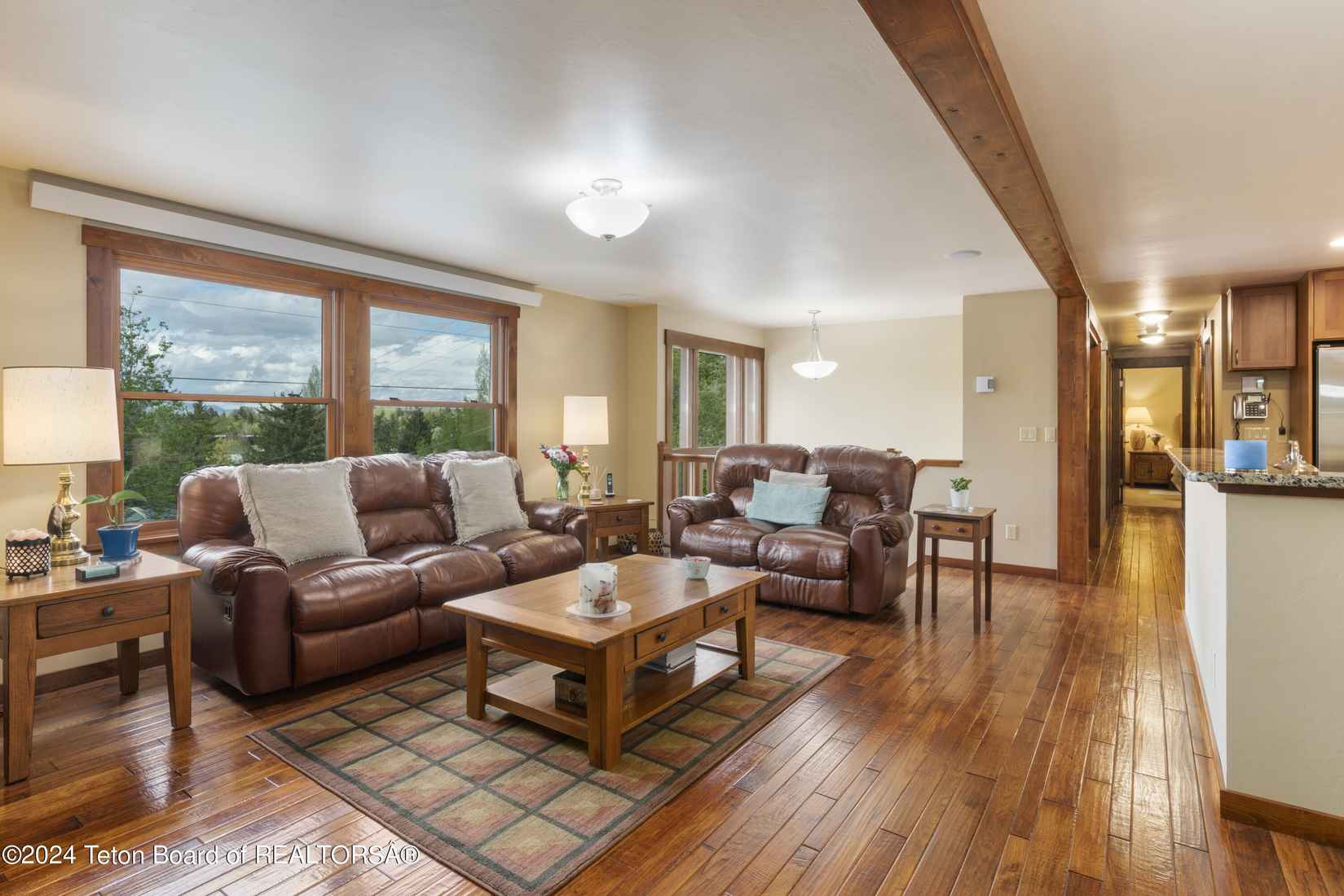 210 SPRUCE Dr  
