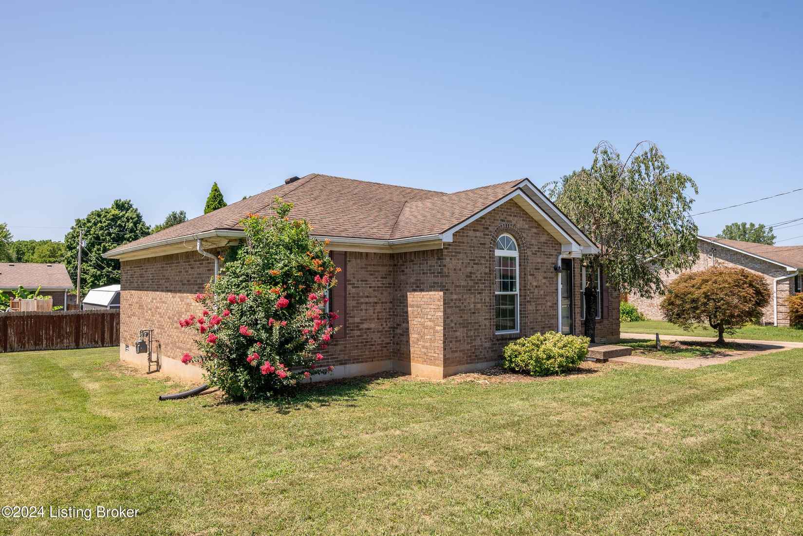 161 Eathan Ct  
