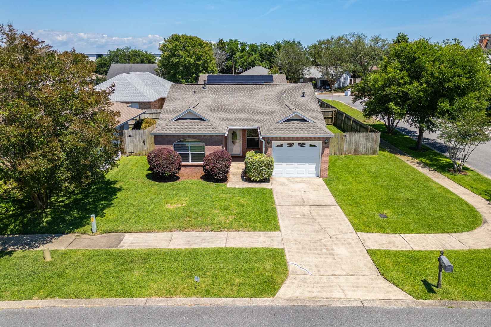 145 Lola Cir  