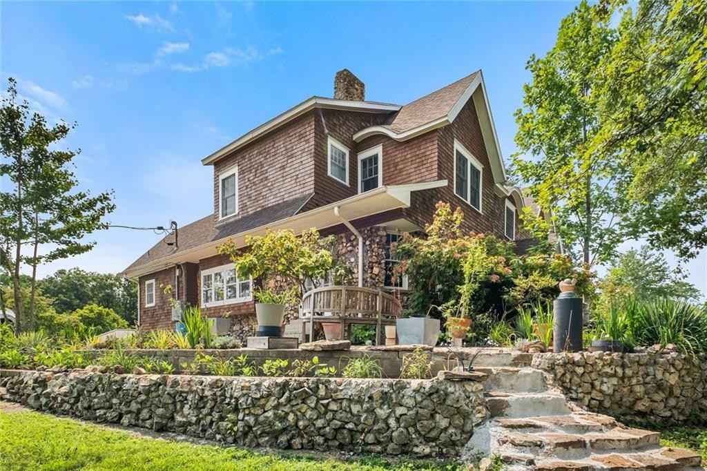 615 E Prairie Crk DR  