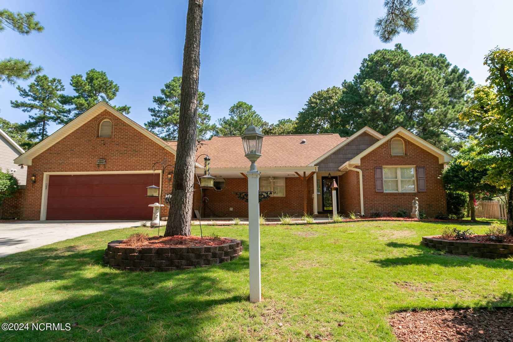 355 Pine Vis Dr  