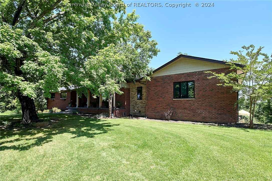 1548 Skyline Rd  