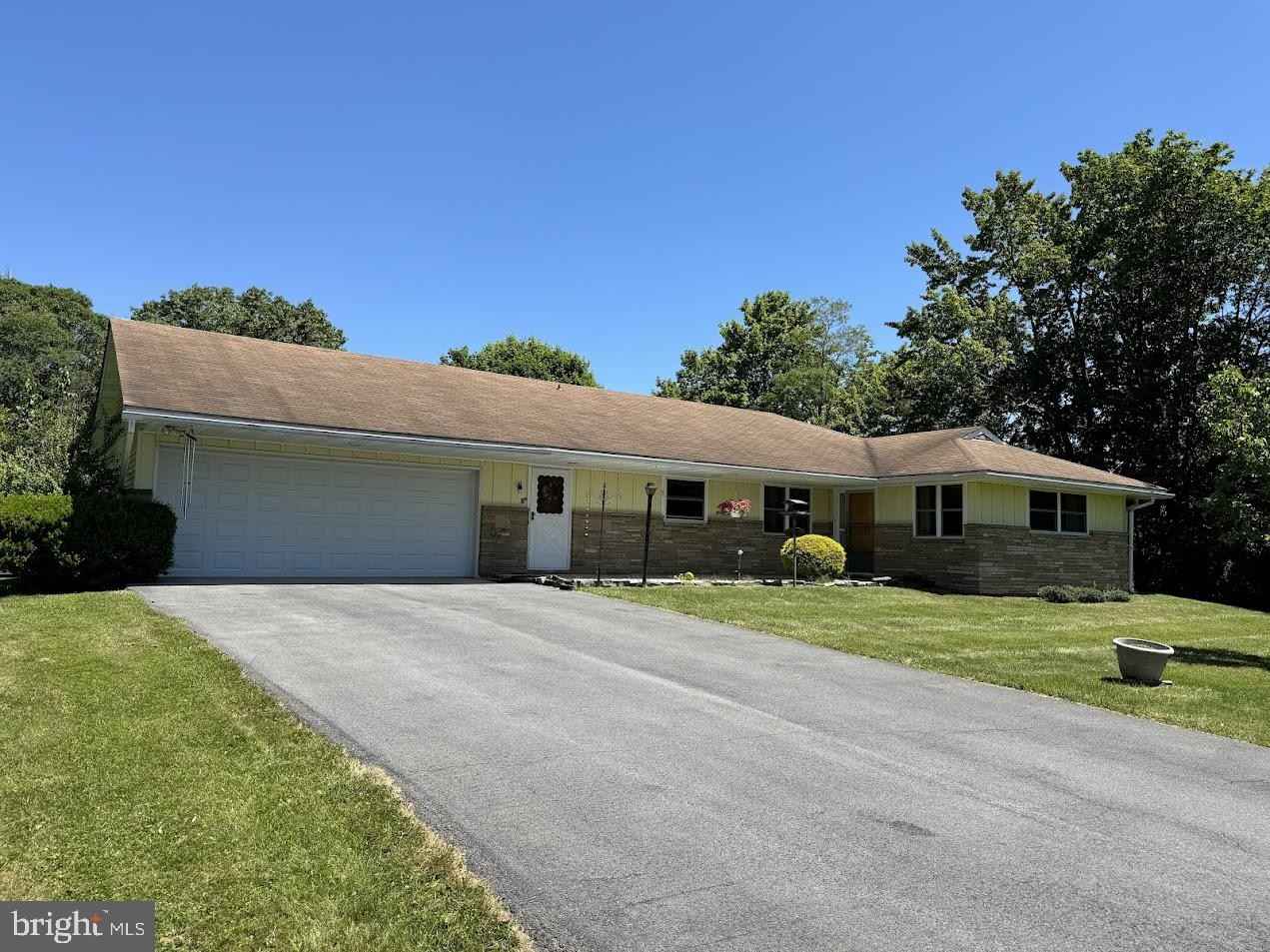 15705 Garrett Hwy  
