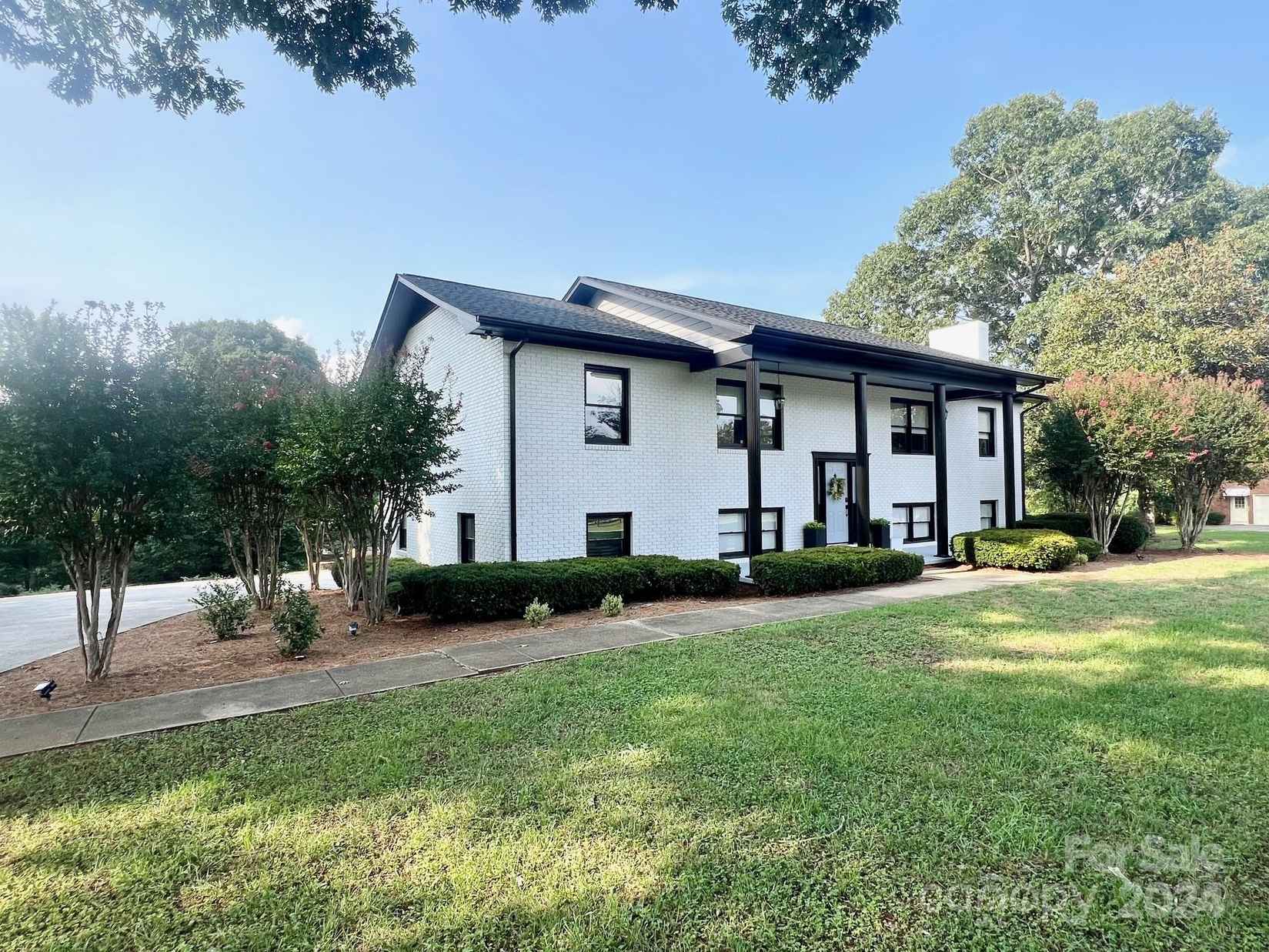 827 River Hls Ct  