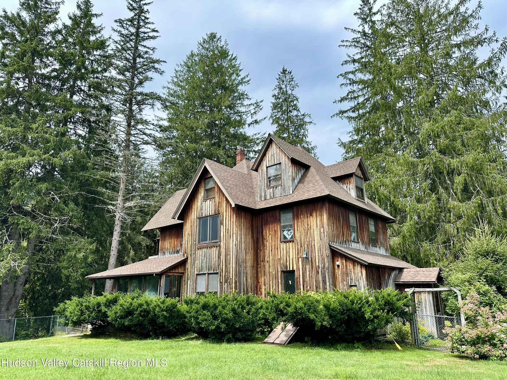 110 Armstrong Park Rd  