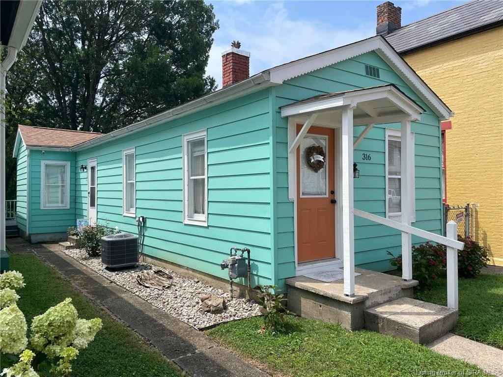316 E First St  